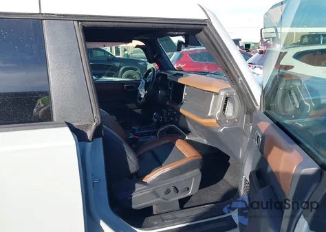 2024 Ford Bronco Outer Banks z USA, uszkodzony, nr VIN 1FMDE8BHXRLB22943